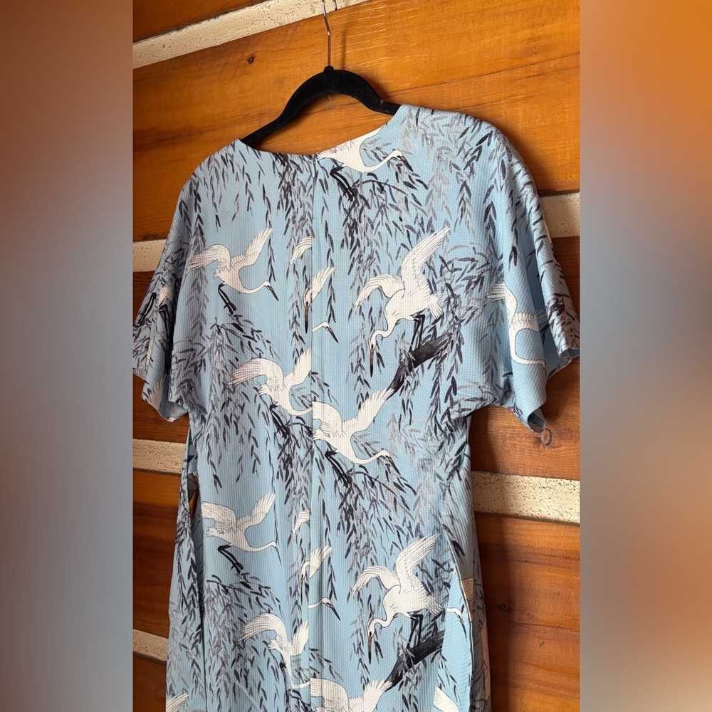 Superstition Blue Bird Print Dress • Tie Waist • Short Sleeve • Midi - Picture 8 of 10